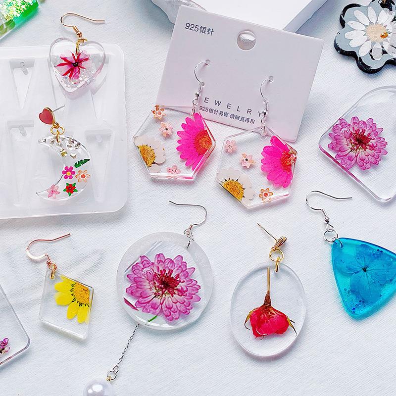 Ciondolo orecchino stampo in S - Resin Art Guide recensione e prezzo